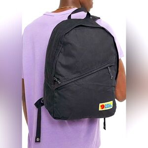 Fjällräven Vargdag 25L Backpack NWOT
